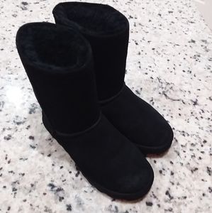 Bearpaw Boots